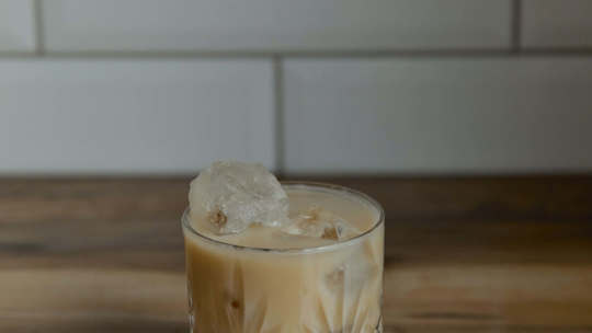 Chilled masala latte